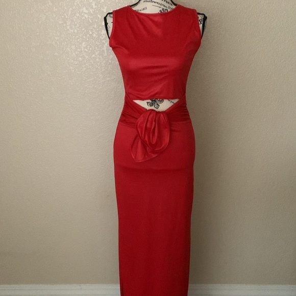 Hourglass Cut Out Maxi Wet Red Dress Split Sides - Picture 1 of 8